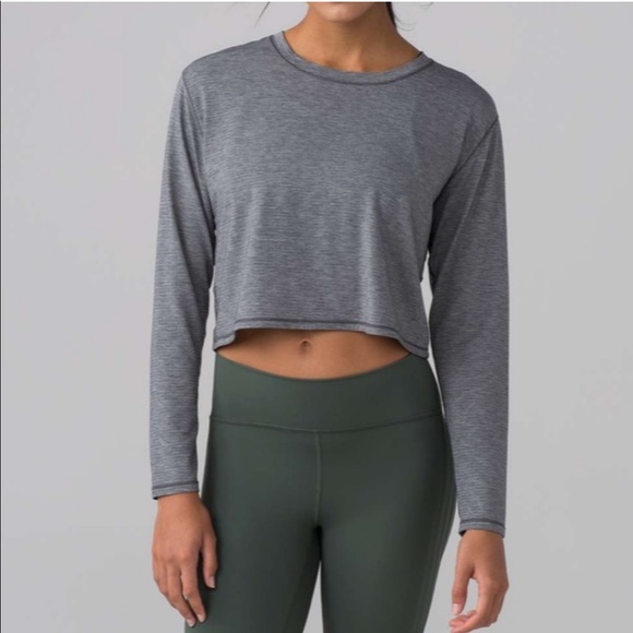 lululemon athletica Tops - Lululemon long sleeve crop shirt LIKE NEW